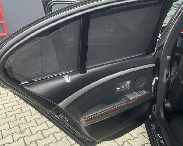 Черный БМВ 7 Серия, объемом двигателя 3 л и пробегом 277 тыс. км за 7400 $, фото 33 на Automoto.ua