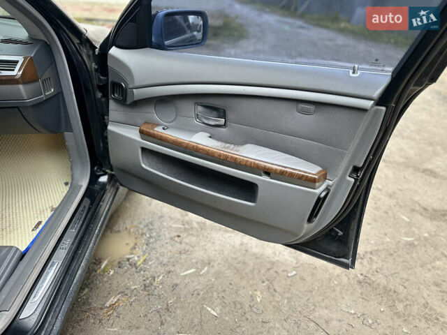 Черный БМВ 7 Серия, объемом двигателя 4.4 л и пробегом 262 тыс. км за 4200 $, фото 15 на Automoto.ua