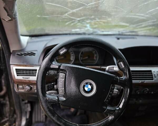 Черный БМВ 7 Серия, объемом двигателя 3.6 л и пробегом 300 тыс. км за 2700 $, фото 15 на Automoto.ua