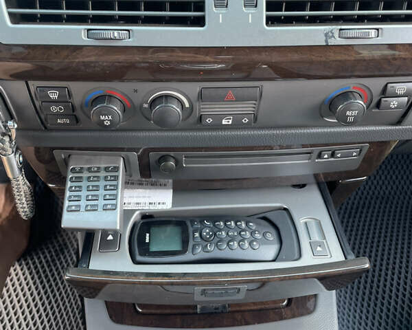 Чорний БМВ 7 Серія, об'ємом двигуна 2.98 л та пробігом 295 тис. км за 7000 $, фото 19 на Automoto.ua