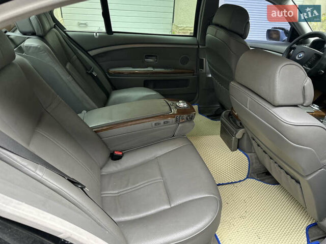 Черный БМВ 7 Серия, объемом двигателя 4.4 л и пробегом 262 тыс. км за 4200 $, фото 7 на Automoto.ua