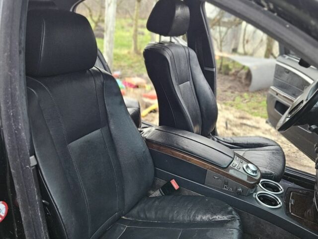 Черный БМВ 7 Серия, объемом двигателя 3 л и пробегом 300 тыс. км за 2700 $, фото 12 на Automoto.ua