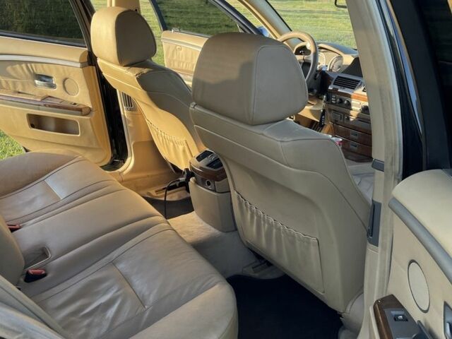 Черный БМВ 7 Серия, объемом двигателя 3 л и пробегом 250 тыс. км за 4200 $, фото 5 на Automoto.ua