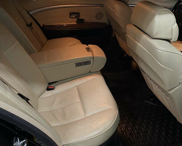 Чорний БМВ 7 Серія, об'ємом двигуна 3.98 л та пробігом 272 тис. км за 6750 $, фото 15 на Automoto.ua