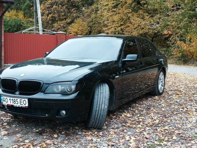 Черный БМВ 7 Серия, объемом двигателя 4 л и пробегом 268 тыс. км за 5500 $, фото 1 на Automoto.ua