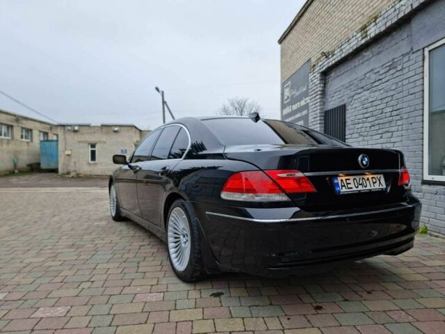 Чорний БМВ 7 Серія, об'ємом двигуна 3 л та пробігом 260 тис. км за 10900 $, фото 10 на Automoto.ua