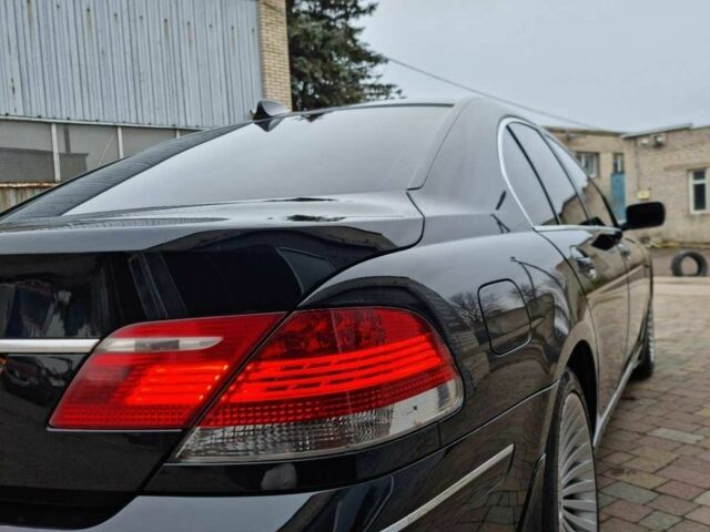 Чорний БМВ 7 Серія, об'ємом двигуна 3 л та пробігом 260 тис. км за 10900 $, фото 5 на Automoto.ua