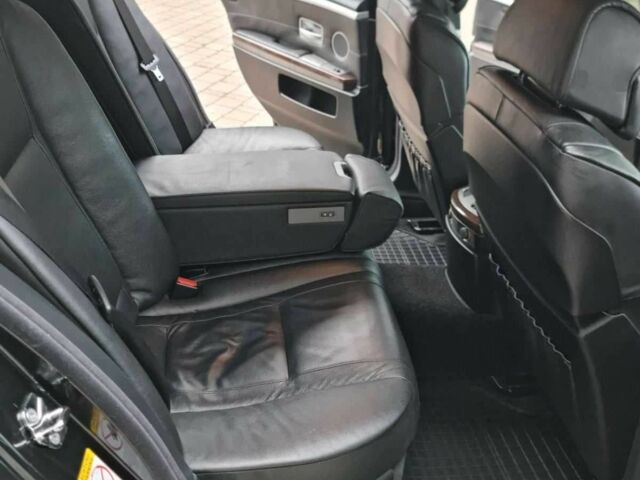 Чорний БМВ 7 Серія, об'ємом двигуна 3 л та пробігом 260 тис. км за 10900 $, фото 15 на Automoto.ua