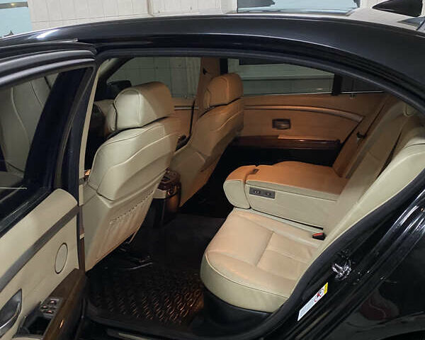 Чорний БМВ 7 Серія, об'ємом двигуна 3.98 л та пробігом 272 тис. км за 6750 $, фото 25 на Automoto.ua