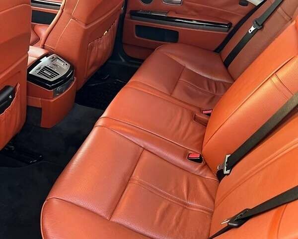 Черный БМВ 7 Серия, объемом двигателя 4.8 л и пробегом 310 тыс. км за 11550 $, фото 7 на Automoto.ua