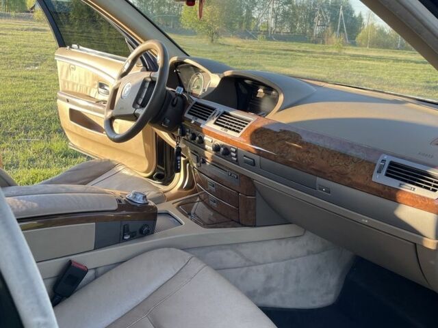 Черный БМВ 7 Серия, объемом двигателя 3 л и пробегом 250 тыс. км за 4200 $, фото 4 на Automoto.ua