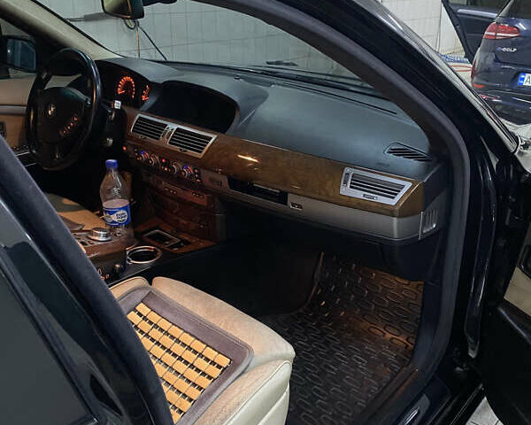 Чорний БМВ 7 Серія, об'ємом двигуна 3.98 л та пробігом 272 тис. км за 6750 $, фото 32 на Automoto.ua