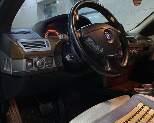 Чорний БМВ 7 Серія, об'ємом двигуна 3.98 л та пробігом 272 тис. км за 6750 $, фото 38 на Automoto.ua