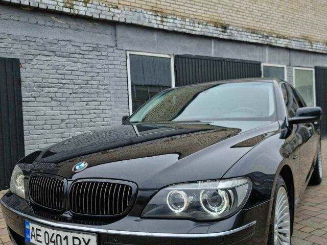 Чорний БМВ 7 Серія, об'ємом двигуна 3 л та пробігом 260 тис. км за 10900 $, фото 1 на Automoto.ua