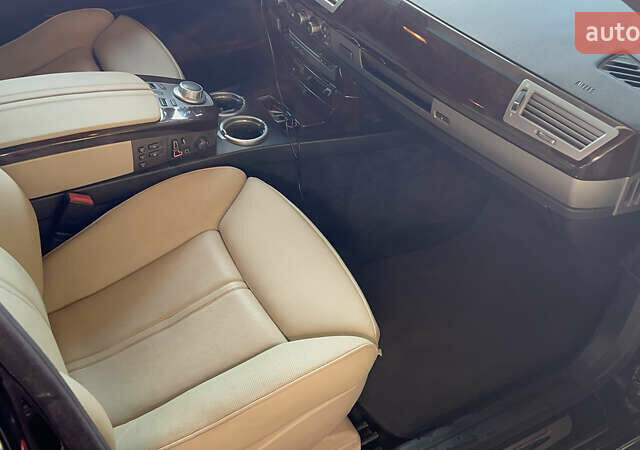 Черный БМВ 7 Серия, объемом двигателя 4.8 л и пробегом 278 тыс. км за 10500 $, фото 16 на Automoto.ua