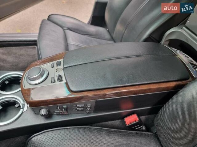 Черный БМВ 7 Серия, объемом двигателя 4.8 л и пробегом 370 тыс. км за 8300 $, фото 43 на Automoto.ua