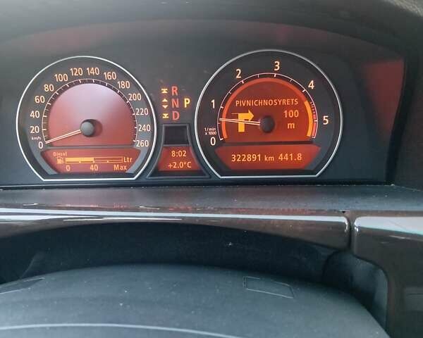 Чорний БМВ 7 Серія, об'ємом двигуна 4.4 л та пробігом 333 тис. км за 11000 $, фото 2 на Automoto.ua