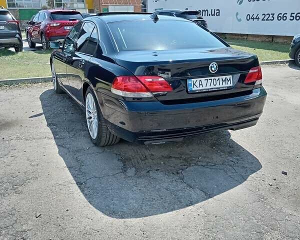Черный БМВ 7 Серия, объемом двигателя 4.4 л и пробегом 333 тыс. км за 11000 $, фото 4 на Automoto.ua