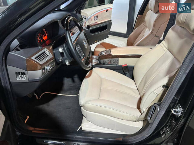 Черный БМВ 7 Серия, объемом двигателя 4.8 л и пробегом 152 тыс. км за 7999 $, фото 18 на Automoto.ua