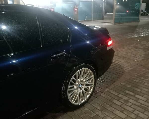Черный БМВ 7 Серия, объемом двигателя 4.4 л и пробегом 333 тыс. км за 11000 $, фото 10 на Automoto.ua