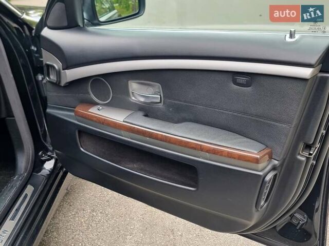 Черный БМВ 7 Серия, объемом двигателя 4.8 л и пробегом 370 тыс. км за 8300 $, фото 60 на Automoto.ua