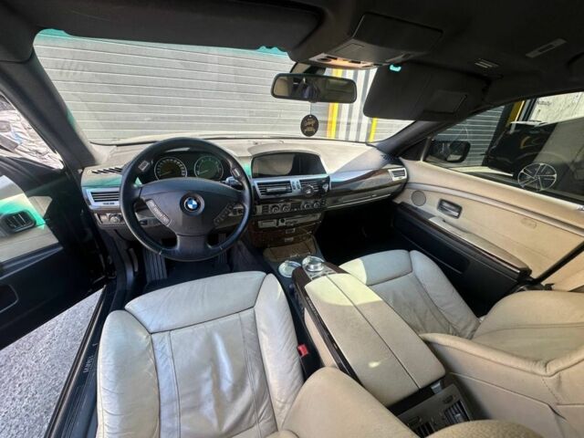 Черный БМВ 7 Серия, объемом двигателя 3 л и пробегом 340 тыс. км за 10000 $, фото 6 на Automoto.ua