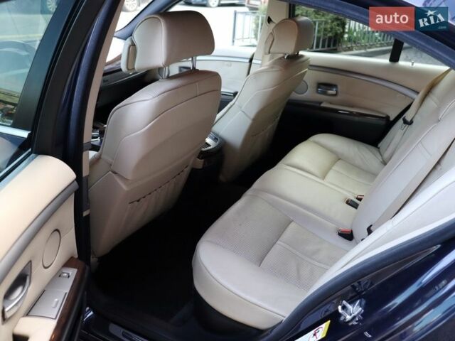 Черный БМВ 7 Серия, объемом двигателя 4.4 л и пробегом 218 тыс. км за 12900 $, фото 33 на Automoto.ua