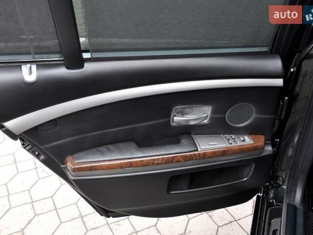 Черный БМВ 7 Серия, объемом двигателя 4.8 л и пробегом 270 тыс. км за 7400 $, фото 19 на Automoto.ua