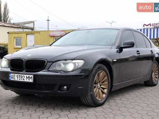 Черный БМВ 7 Серия, объемом двигателя 4.8 л и пробегом 270 тыс. км за 7400 $, фото 2 на Automoto.ua