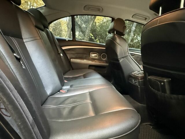 Черный БМВ 7 Серия, объемом двигателя 4.8 л и пробегом 262 тыс. км за 7350 $, фото 9 на Automoto.ua