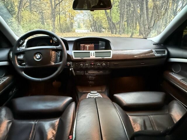 Черный БМВ 7 Серия, объемом двигателя 4.8 л и пробегом 262 тыс. км за 7350 $, фото 8 на Automoto.ua