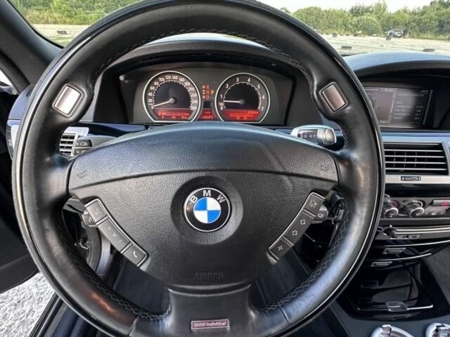 Чорний БМВ 7 Серія, об'ємом двигуна 4.8 л та пробігом 205 тис. км за 10000 $, фото 10 на Automoto.ua