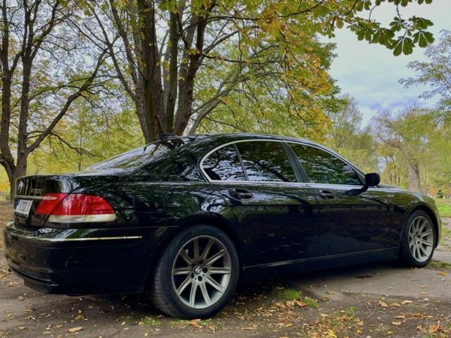 Черный БМВ 7 Серия, объемом двигателя 3 л и пробегом 250 тыс. км за 9000 $, фото 3 на Automoto.ua