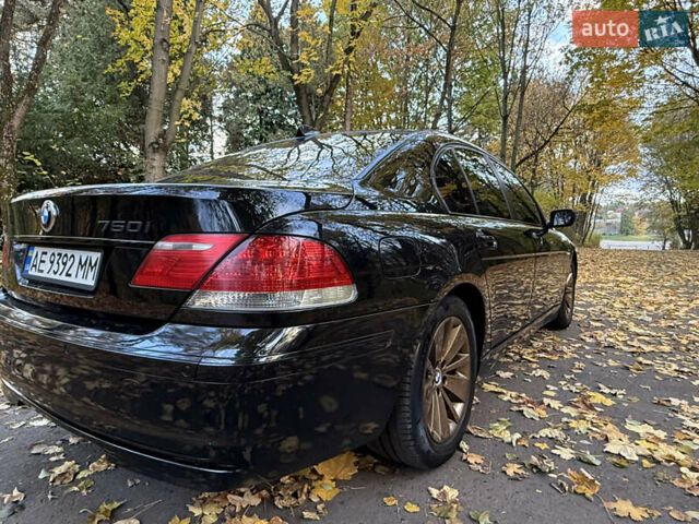 Черный БМВ 7 Серия, объемом двигателя 4.8 л и пробегом 270 тыс. км за 7350 $, фото 13 на Automoto.ua