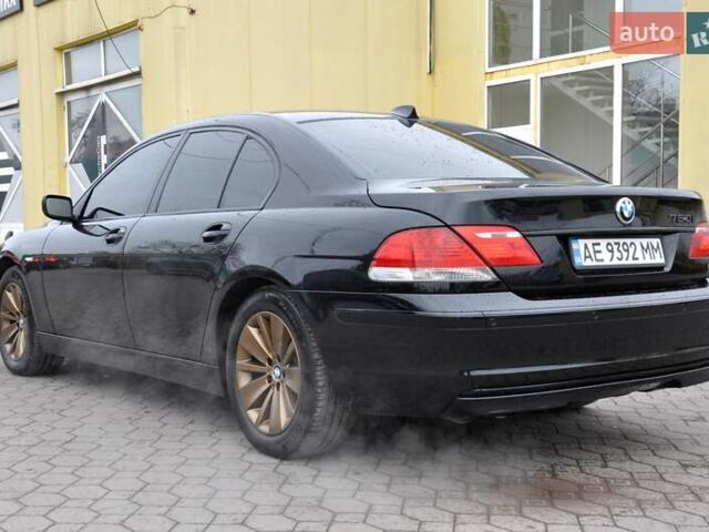 Черный БМВ 7 Серия, объемом двигателя 4.8 л и пробегом 270 тыс. км за 7400 $, фото 13 на Automoto.ua