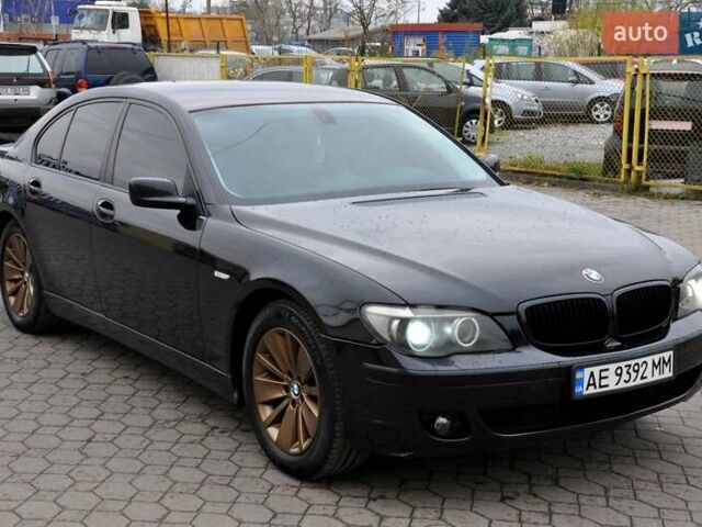 Черный БМВ 7 Серия, объемом двигателя 4.8 л и пробегом 270 тыс. км за 7400 $, фото 5 на Automoto.ua