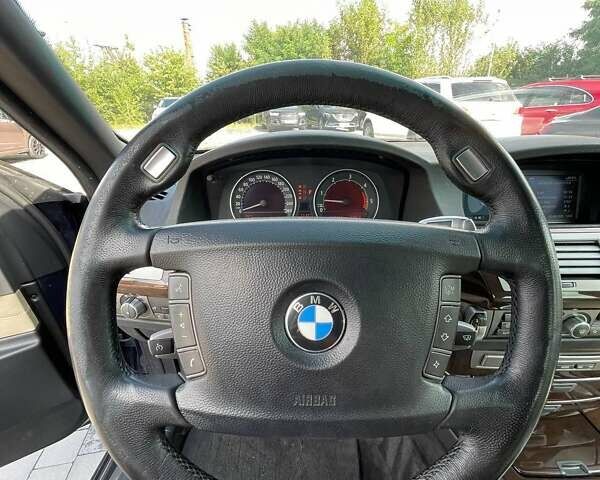 Черный БМВ 7 Серия, объемом двигателя 4.5 л и пробегом 215 тыс. км за 16000 $, фото 12 на Automoto.ua