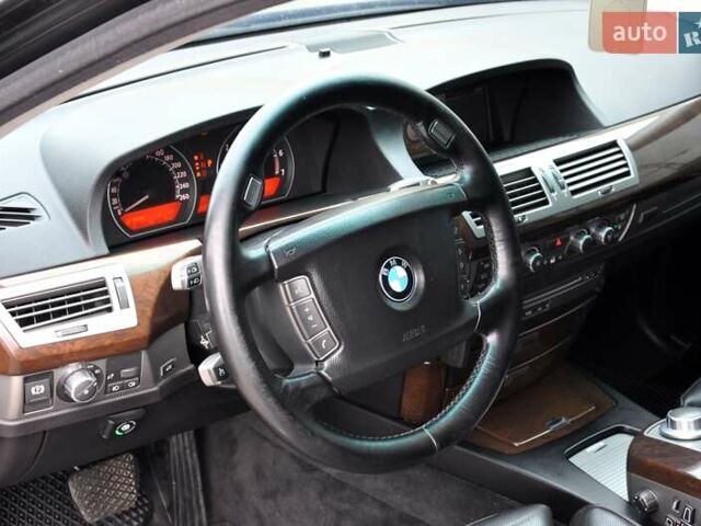 Черный БМВ 7 Серия, объемом двигателя 4.8 л и пробегом 270 тыс. км за 7400 $, фото 17 на Automoto.ua