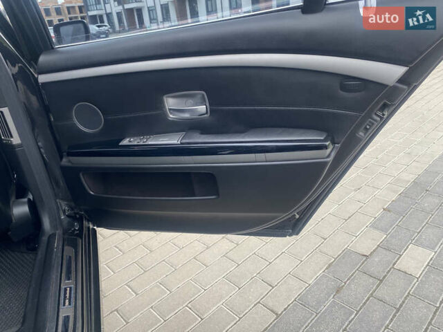 Чорний БМВ 7 Серія, об'ємом двигуна 4.8 л та пробігом 370 тис. км за 12400 $, фото 25 на Automoto.ua