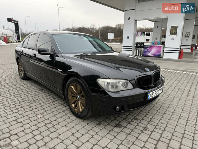 Черный БМВ 7 Серия, объемом двигателя 4.8 л и пробегом 270 тыс. км за 6750 $, фото 2 на Automoto.ua