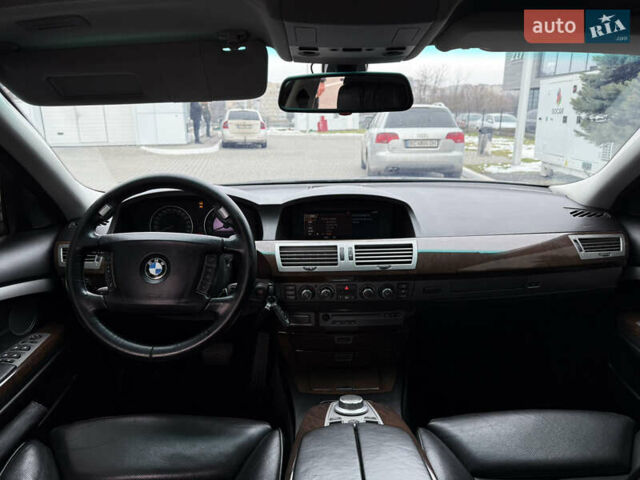 Черный БМВ 7 Серия, объемом двигателя 4.8 л и пробегом 270 тыс. км за 6750 $, фото 19 на Automoto.ua