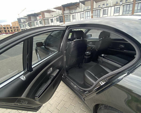 Чорний БМВ 7 Серія, об'ємом двигуна 4.8 л та пробігом 370 тис. км за 12400 $, фото 10 на Automoto.ua