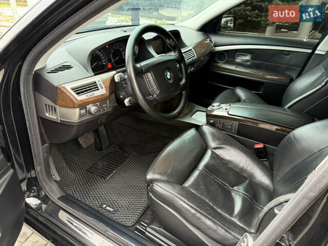 Черный БМВ 7 Серия, объемом двигателя 4.8 л и пробегом 270 тыс. км за 6750 $, фото 20 на Automoto.ua