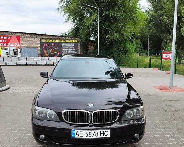 Черный БМВ 7 Серия, объемом двигателя 4.8 л и пробегом 224 тыс. км за 14000 $, фото 1 на Automoto.ua