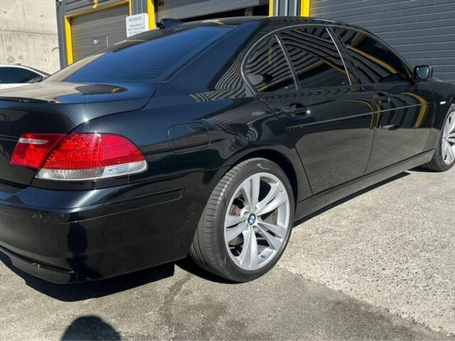 Черный БМВ 7 Серия, объемом двигателя 3 л и пробегом 340 тыс. км за 10000 $, фото 2 на Automoto.ua