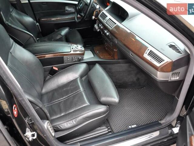 Черный БМВ 7 Серия, объемом двигателя 4.8 л и пробегом 270 тыс. км за 7400 $, фото 28 на Automoto.ua