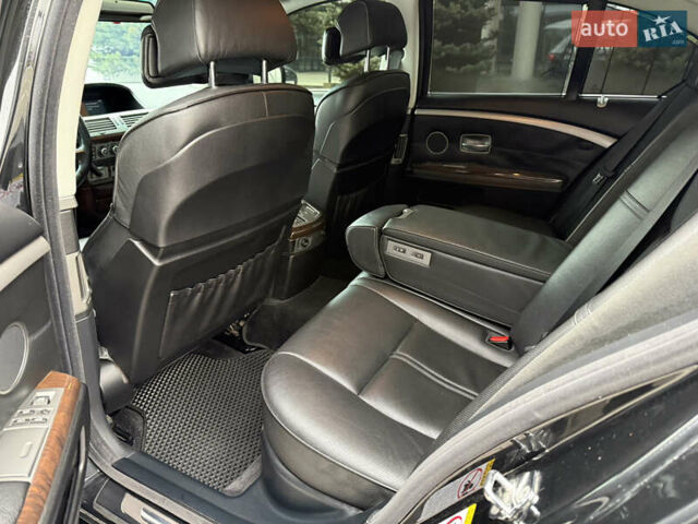 Черный БМВ 7 Серия, объемом двигателя 4.8 л и пробегом 270 тыс. км за 6750 $, фото 16 на Automoto.ua