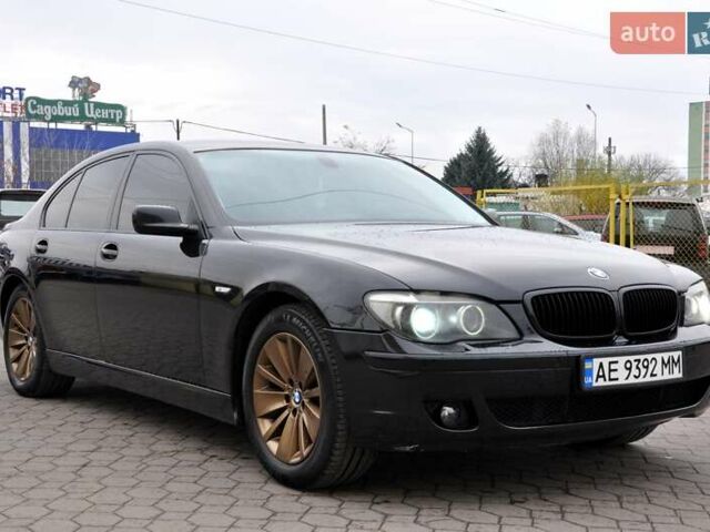Черный БМВ 7 Серия, объемом двигателя 4.8 л и пробегом 270 тыс. км за 7400 $, фото 6 на Automoto.ua