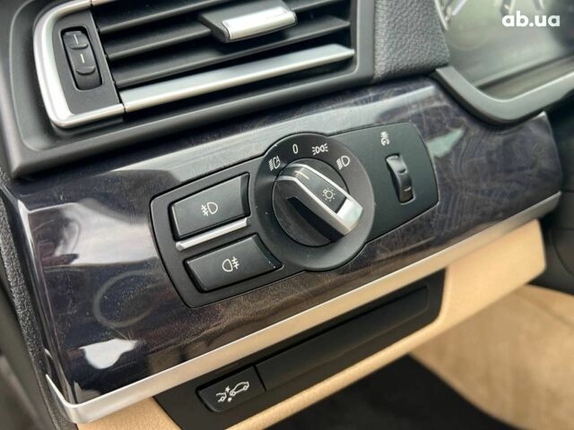 Черный БМВ 7 Серия, объемом двигателя 3 л и пробегом 298 тыс. км за 14290 $, фото 20 на Automoto.ua