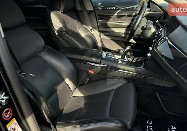 Чорний БМВ 7 Серія, об'ємом двигуна 4.4 л та пробігом 141 тис. км за 13500 $, фото 25 на Automoto.ua